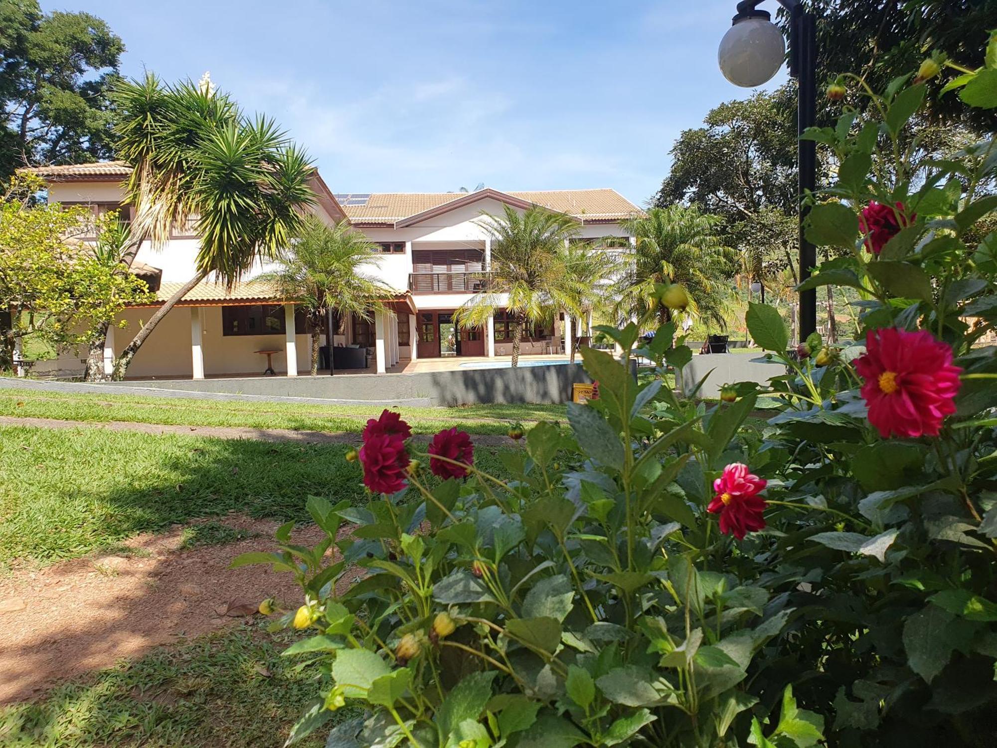 Pousada Costa Rielli Águas de Lindóia Exterior foto