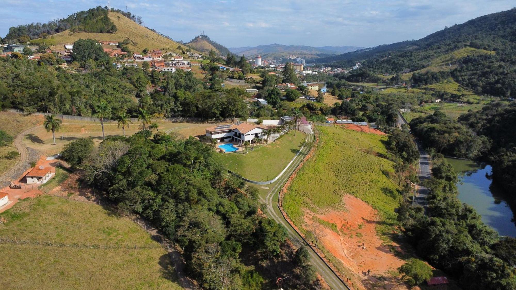 Pousada Costa Rielli Águas de Lindóia Exterior foto